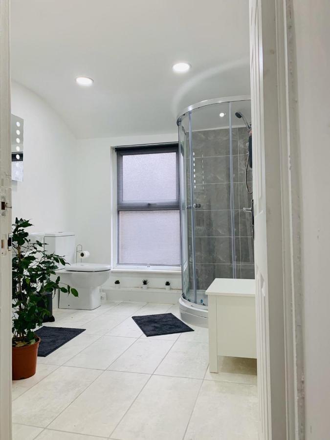 Stylish, Spacious&Luxurious Home - Parking Liverpool Exterior foto